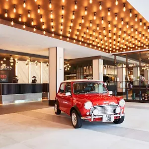 מלון Radisson Red London Heathrow